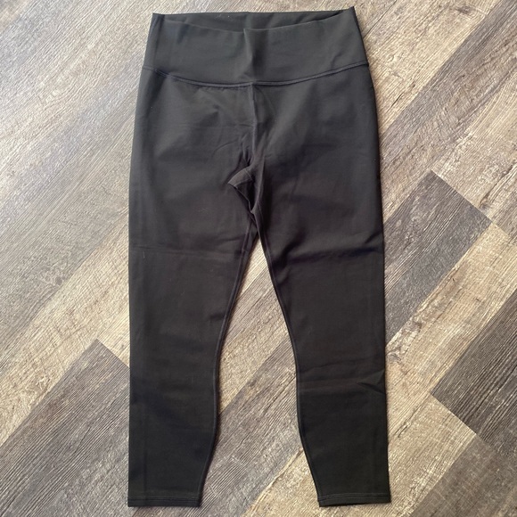 Fabletics Define High-Waisted 7/8 Legging - Picture 5 of 5